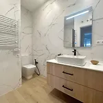 Coral De Blu- 12602 Apartment